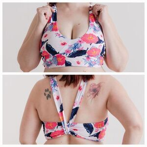 NWT Crossback Athletic Bikini Swimsuit Top / Sports Bralette in Wild …